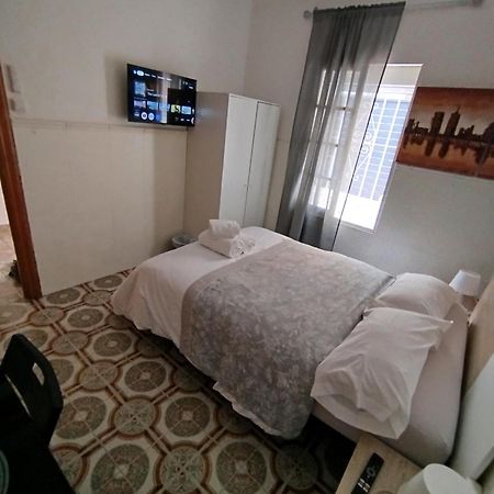 Malaga Center Rooms Bagian luar foto