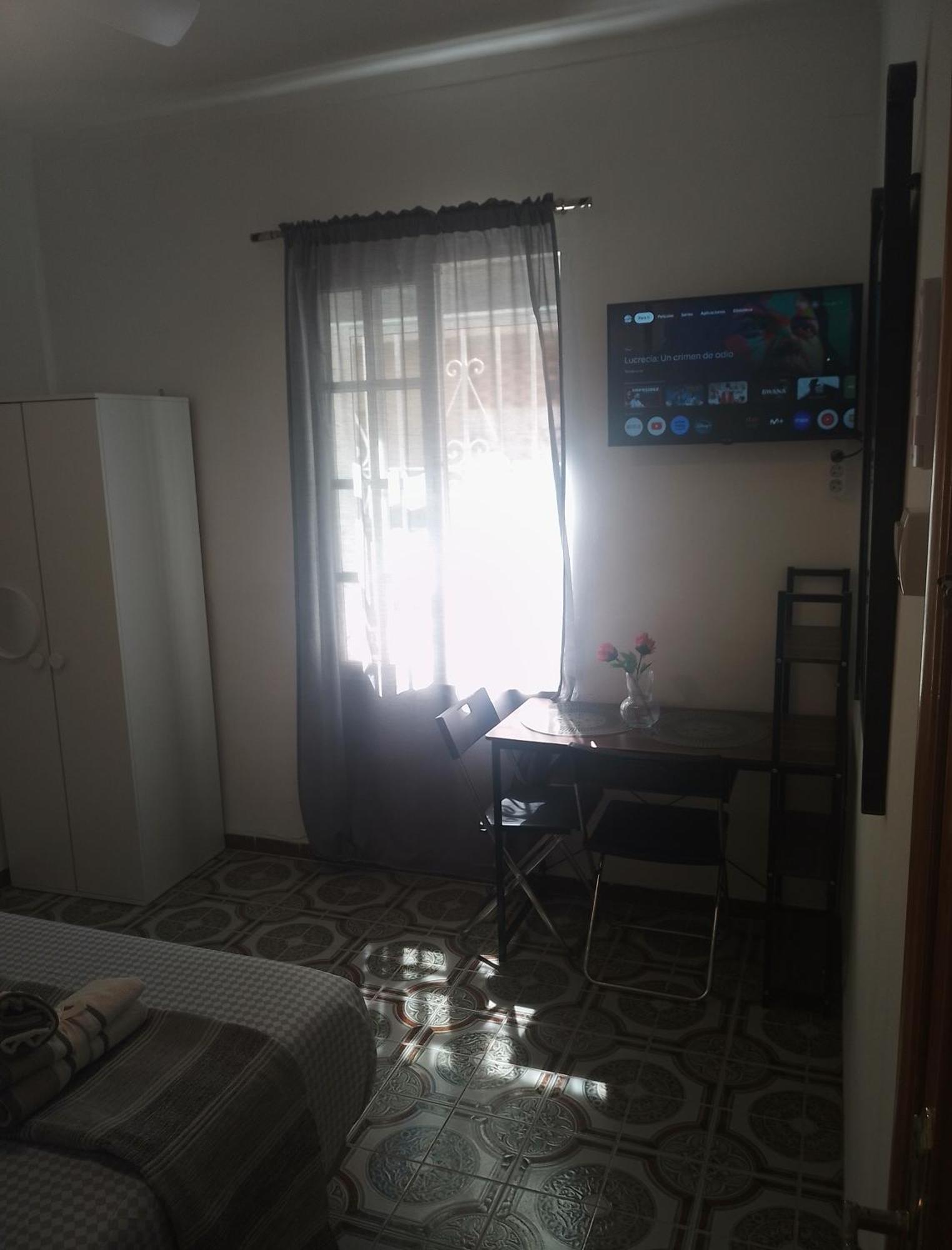 Malaga Center Rooms Bagian luar foto