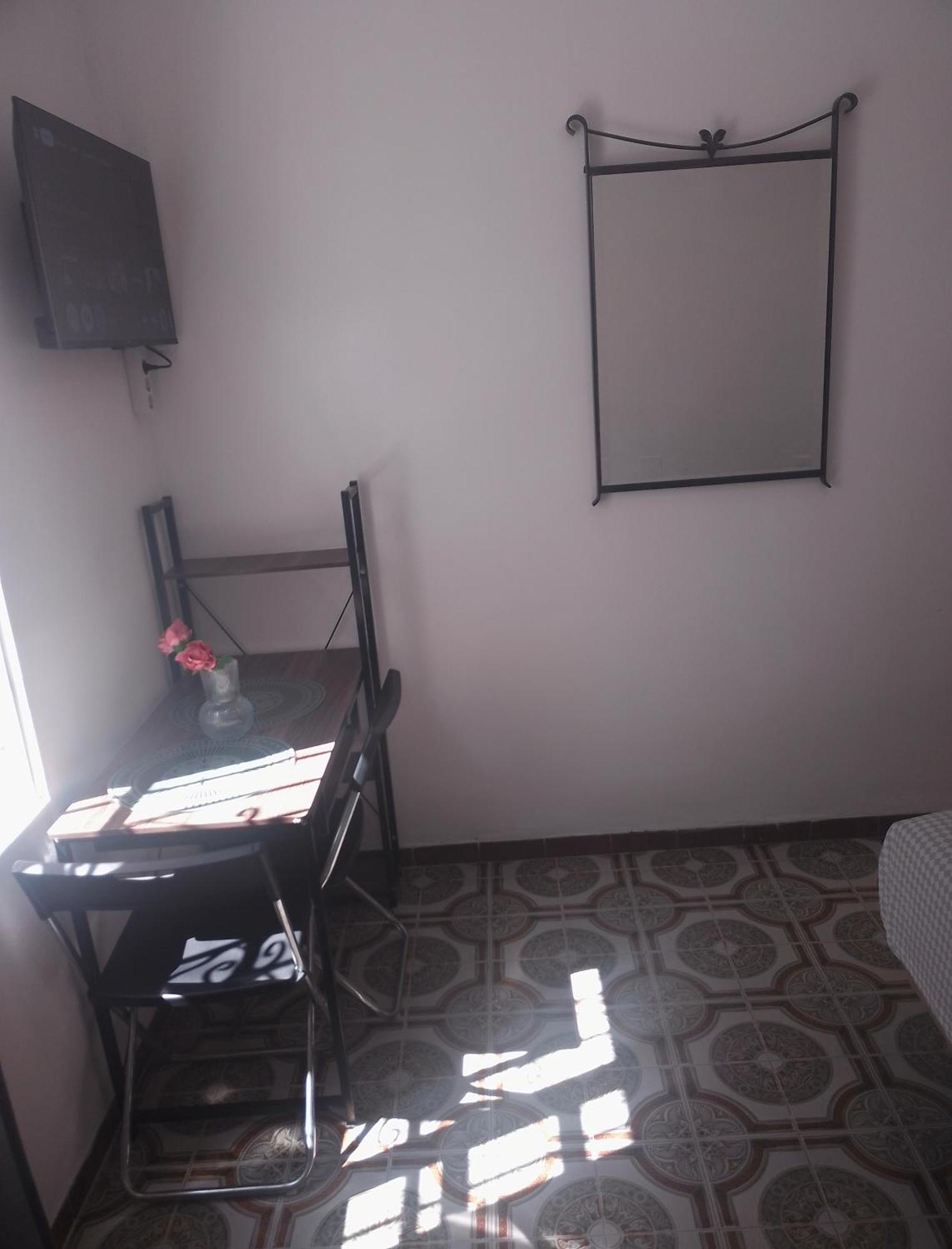 Malaga Center Rooms Bagian luar foto