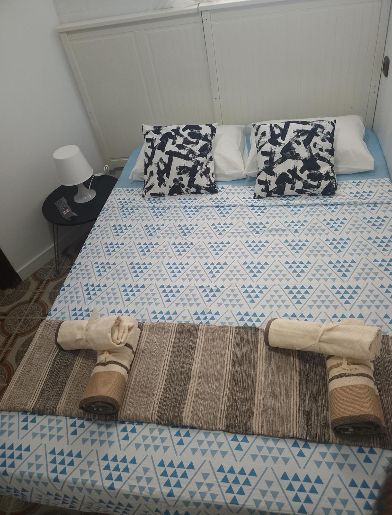 Malaga Center Rooms Bagian luar foto