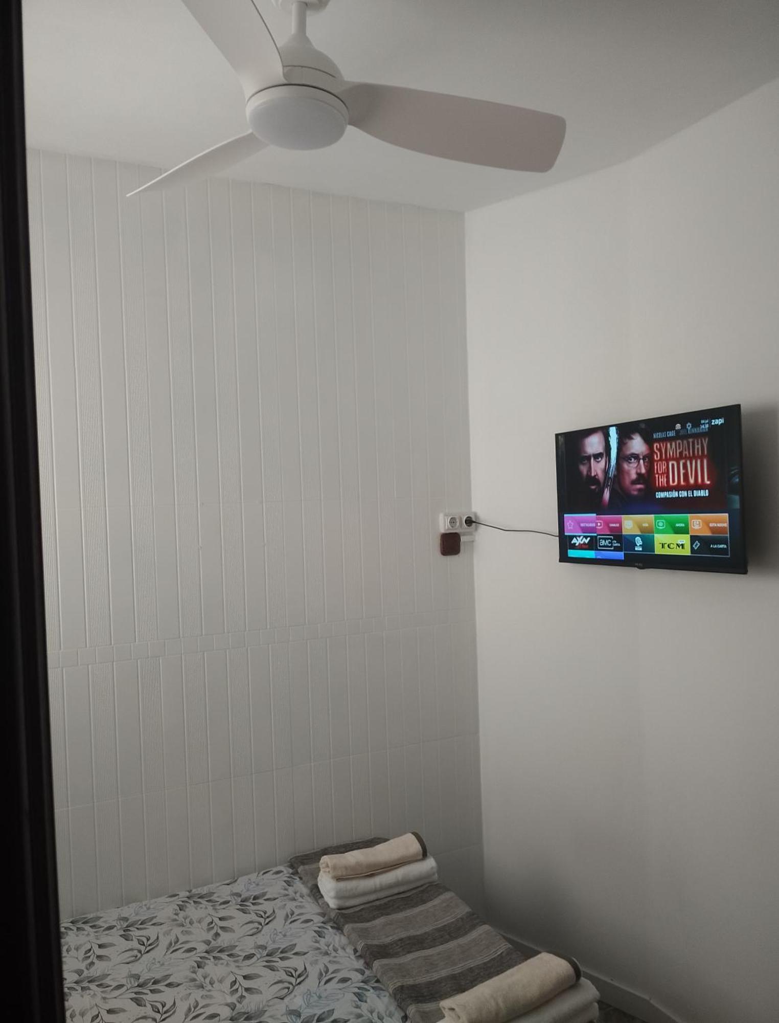Malaga Center Rooms Bagian luar foto